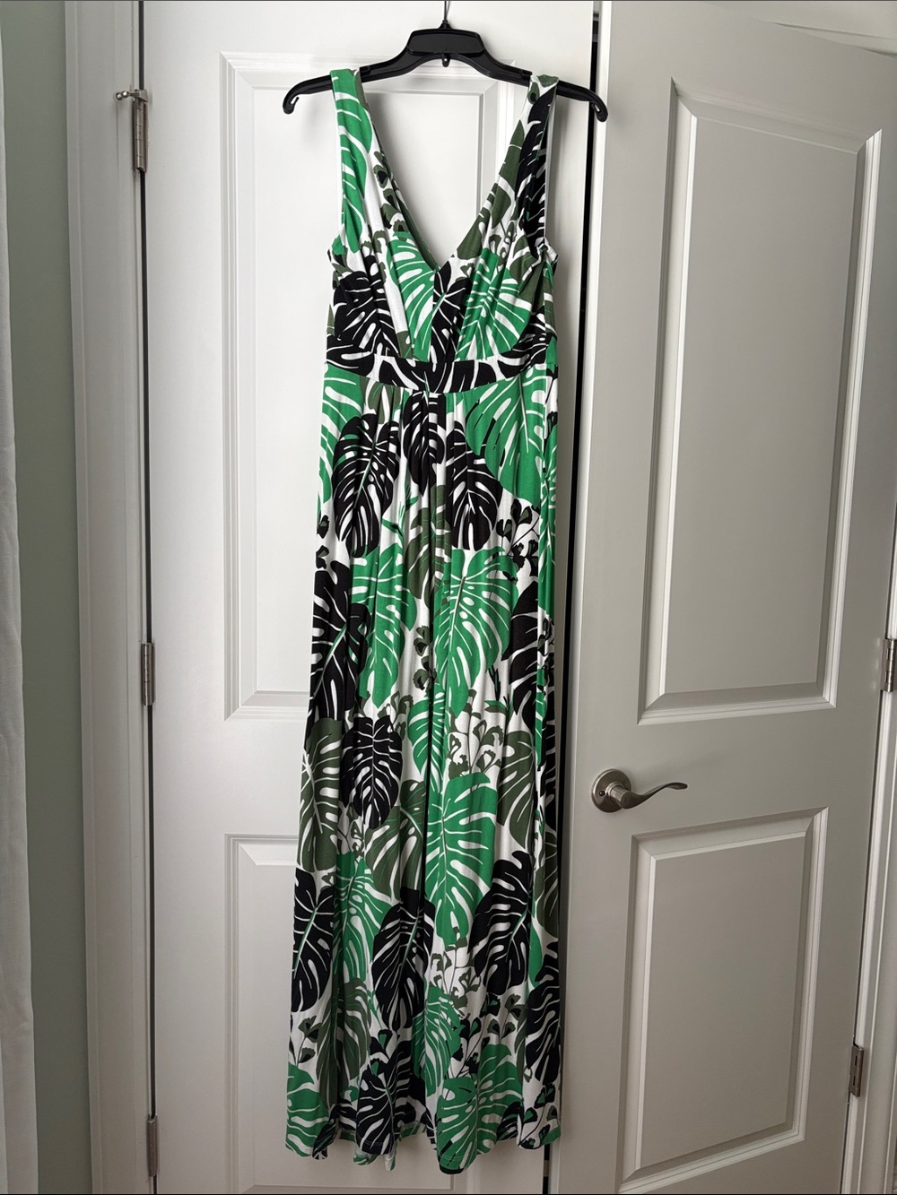 Banana Republic Green and Black Tropical Maxi Dress